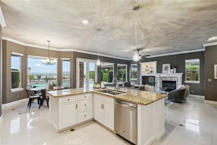 4918 W Bluff, Fresno, California 93722