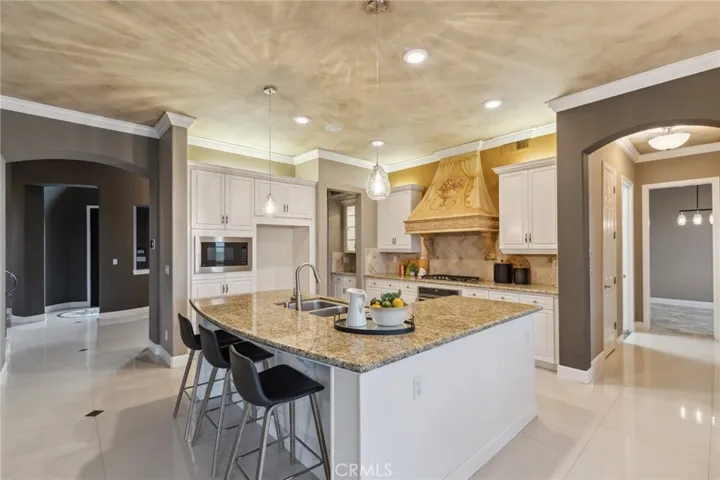 4918 W Bluff, Fresno, California 93722