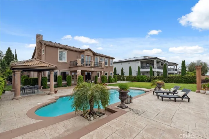 4918 W Bluff, Fresno, California 93722