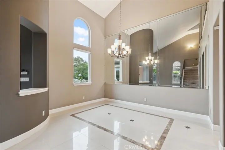 4918 W Bluff, Fresno, California 93722