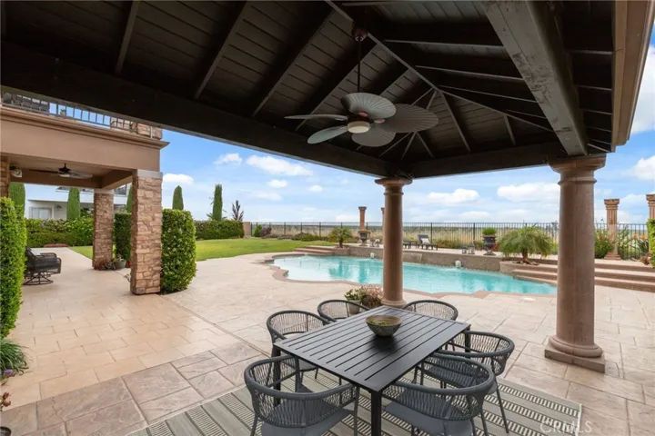 4918 W Bluff, Fresno, California 93722