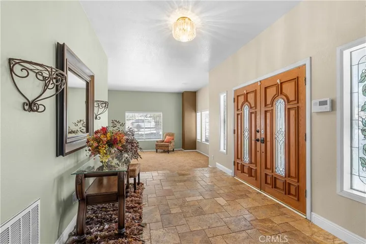 17492 Mariposa Avenue, Riverside, California 92504