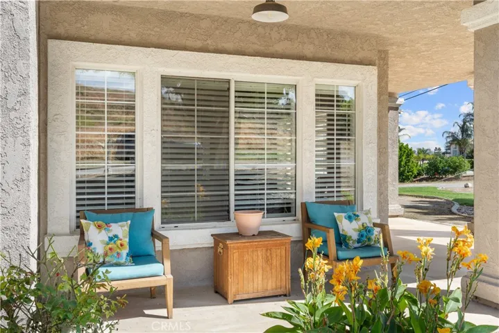 17492 Mariposa Avenue, Riverside, California 92504