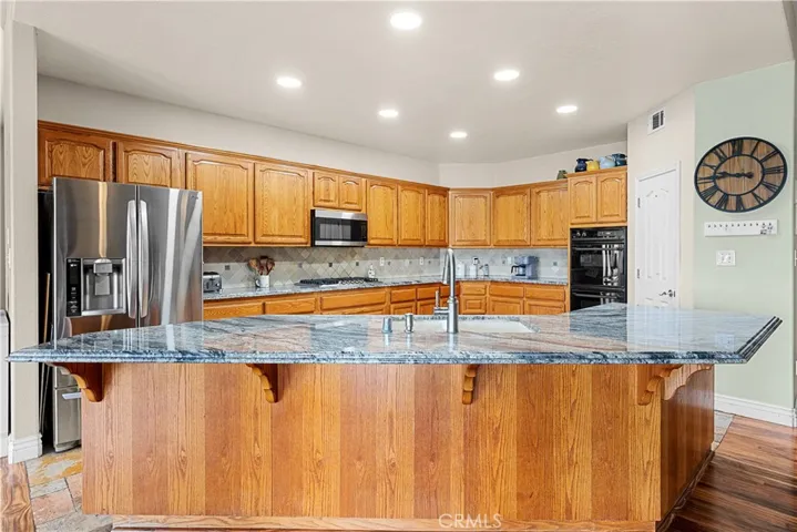 17492 Mariposa Avenue, Riverside, California 92504