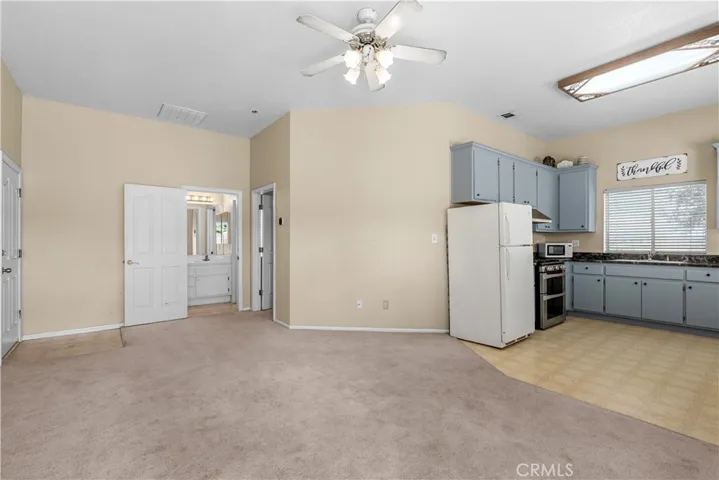 17492 Mariposa Avenue, Riverside, California 92504