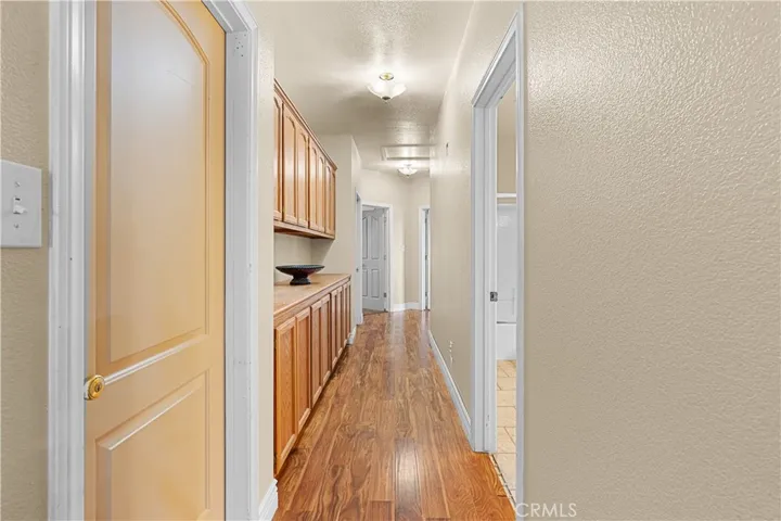 17492 Mariposa Avenue, Riverside, California 92504
