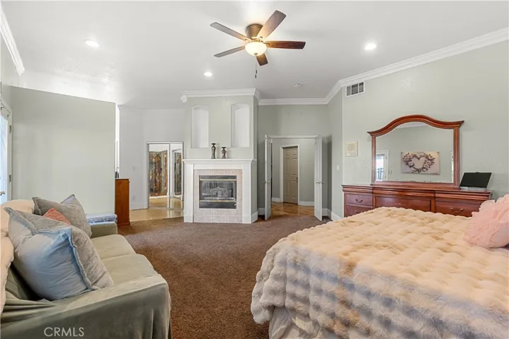 17492 Mariposa Avenue, Riverside, California 92504