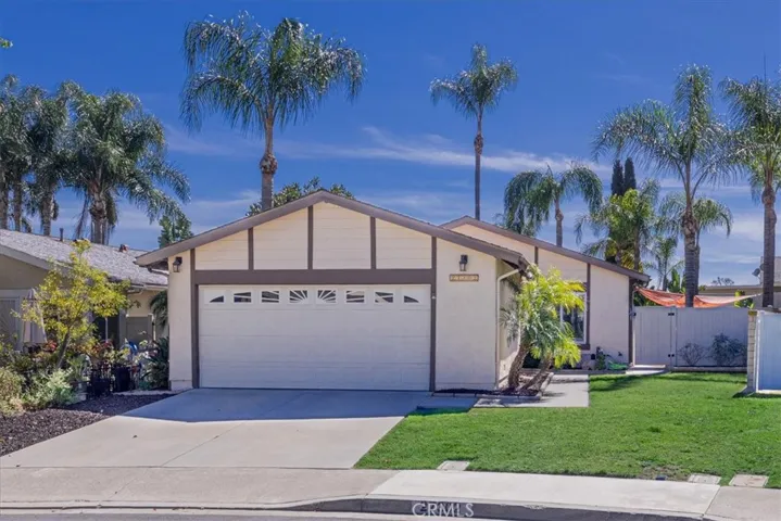 27302 Osuna, Mission Viejo, California 92691
