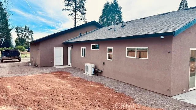 SIDEYARD NEAR GARAGE