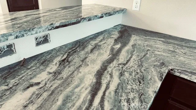 COUNTERTOP FINISH