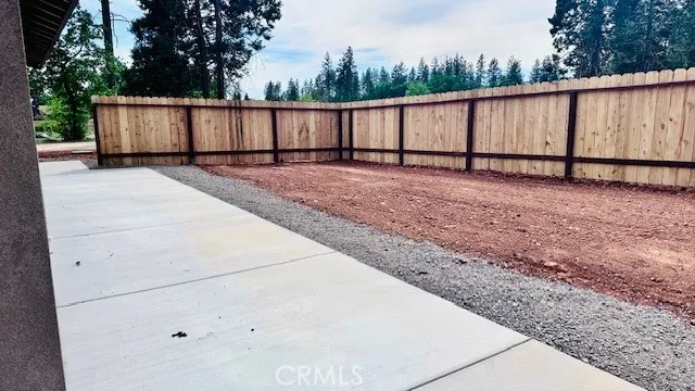 SIDE YARD