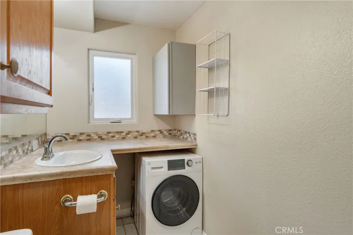 Complete with washer dryer combination