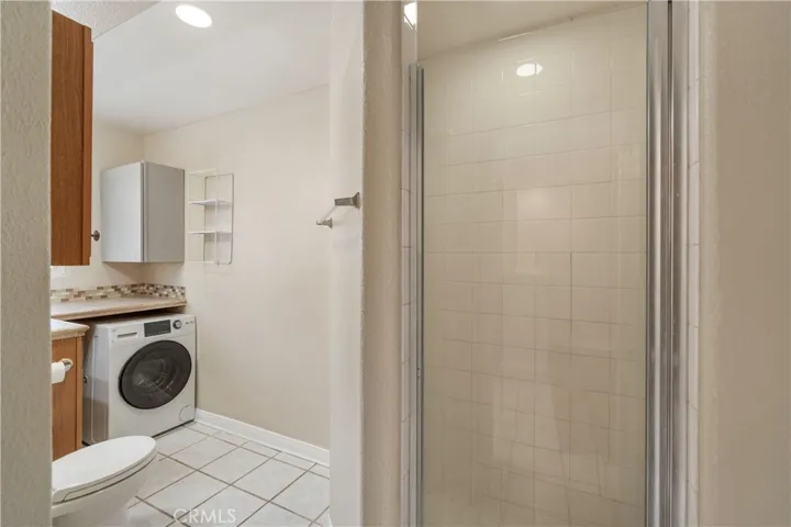 Shower enclosure downstairs
