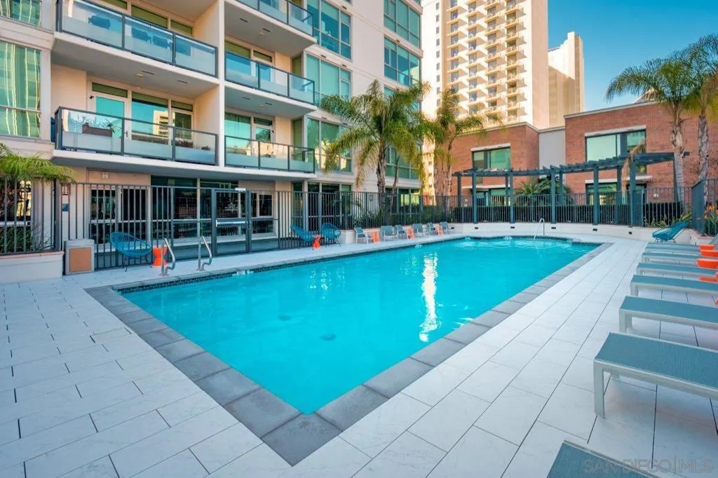 Swimming Pool/Hot Tub/Sauna