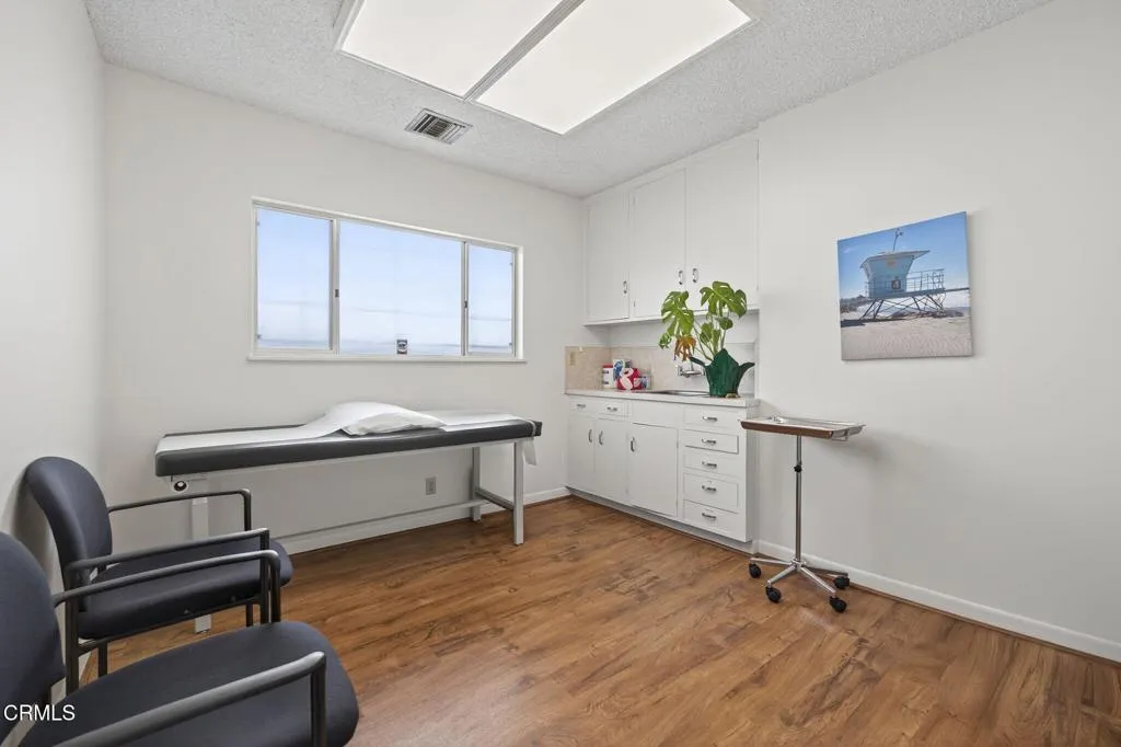 40-web-or-mls-Upmarketmedia_3442Lom-118