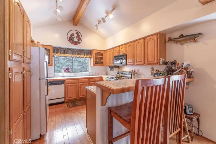 43091 Bear Creek Court, Big Bear Lake, California 92315