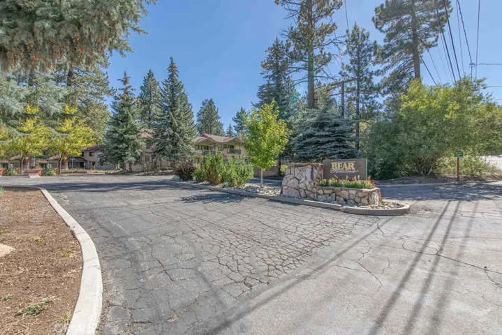 43091 Bear Creek Court, Big Bear Lake, California 92315