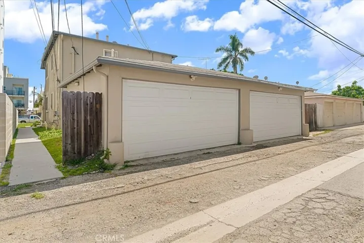 8893 Reading Avenue, Los Angeles, California 90045