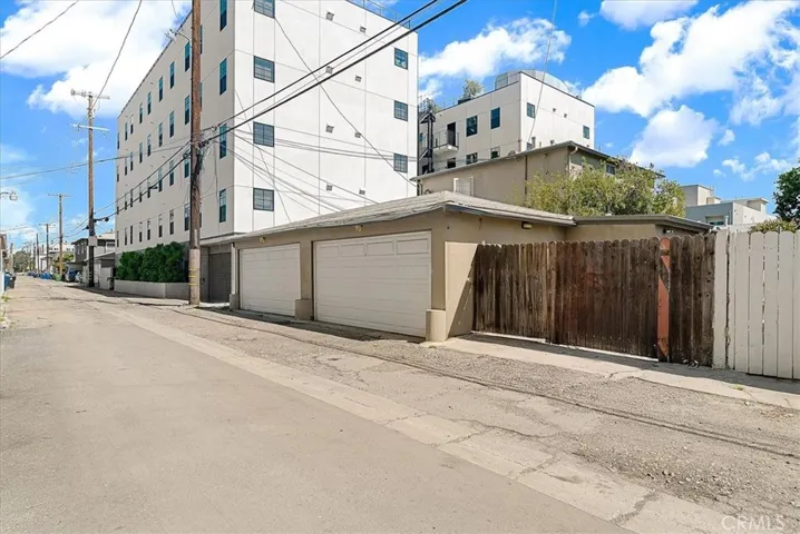 8893 Reading Avenue, Los Angeles, California 90045