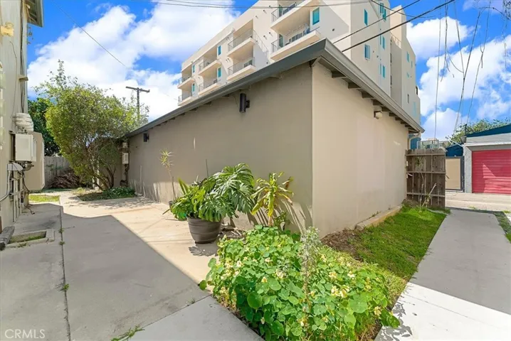 8893 Reading Avenue, Los Angeles, California 90045