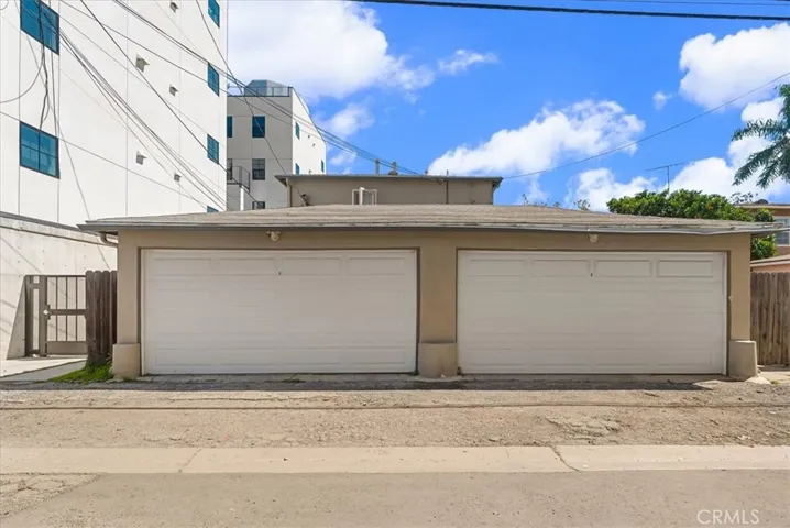 8893 Reading Avenue, Los Angeles, California 90045