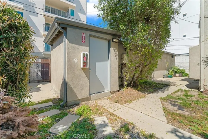 8893 Reading Avenue, Los Angeles, California 90045