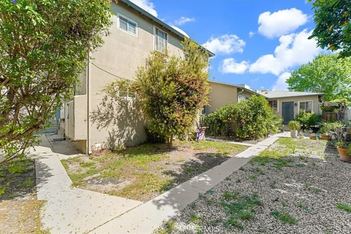 8893 Reading Avenue, Los Angeles, California 90045