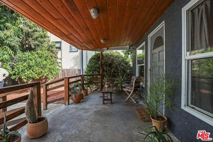 1614 Grafton Street, Los Angeles, California 90026