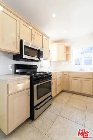 1614 Grafton Street, Los Angeles, California 90026