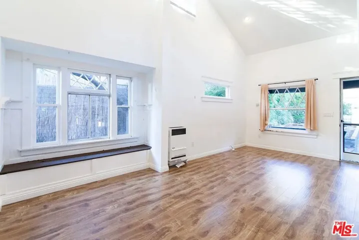 1614 Grafton Street, Los Angeles, California 90026