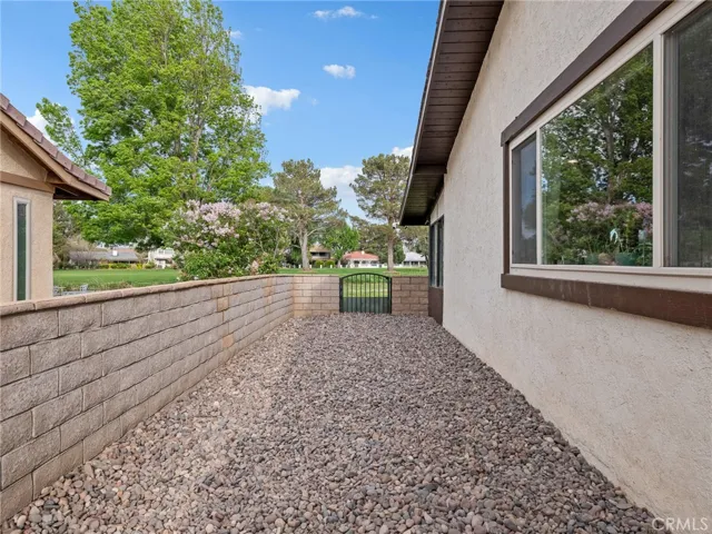 12885 Golf Course Drive, Victorville, California 92395