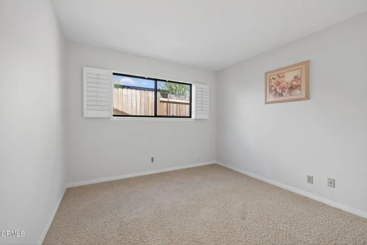 27-web-or-mls-Upmarketmedia_6219Lom-081