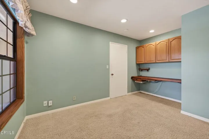 31-web-or-mls-Upmarketmedia_6219Lom-091
