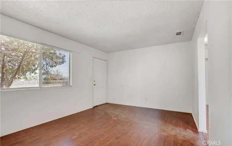 photo prior to being leased