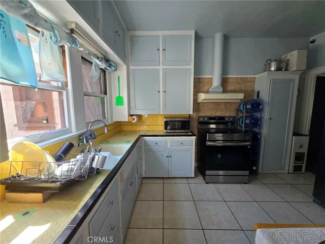 579 16th, San Bernardino, California 92405