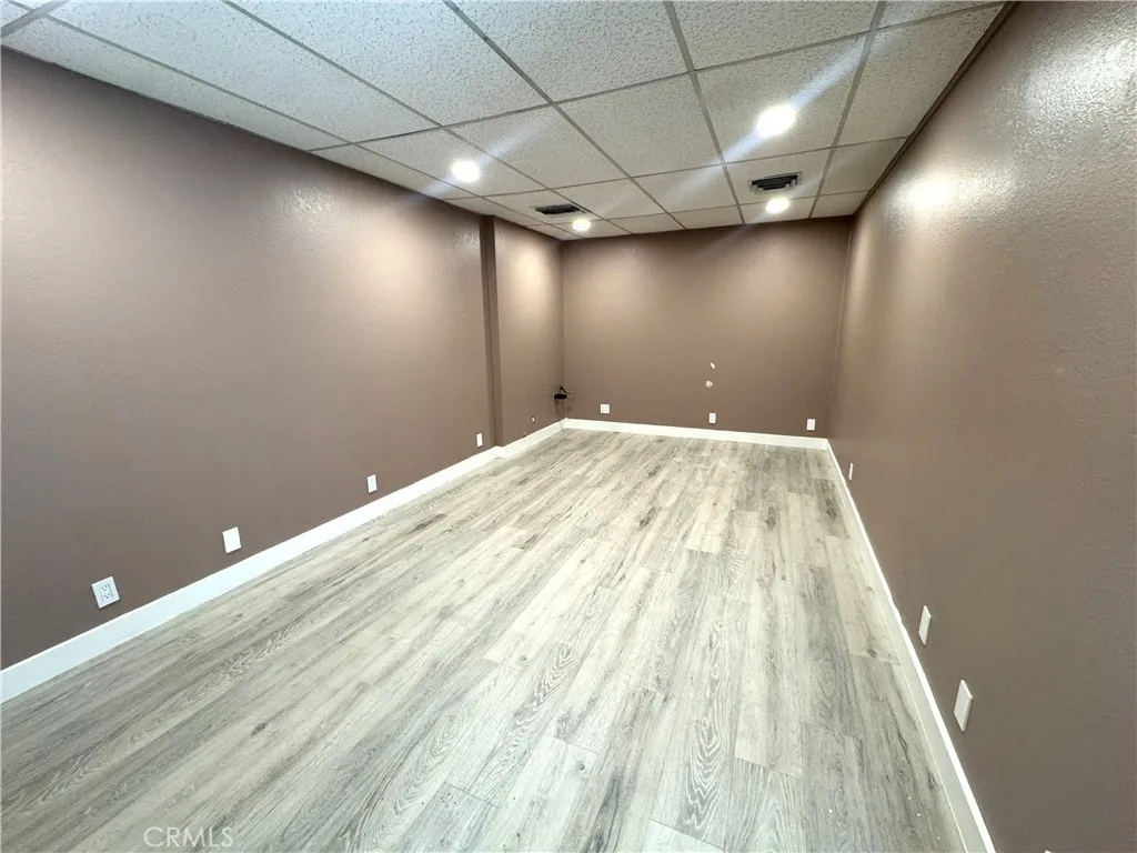 Suite 240 Private Room with Water