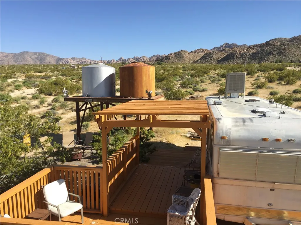 VINTAGE TRAILER WITH VIEW DECK
