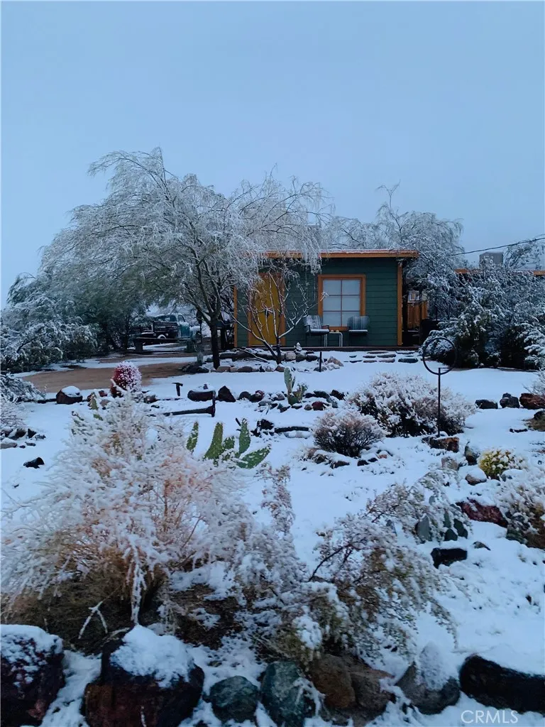 SNOWY WEATHER AT TWIN TANKS