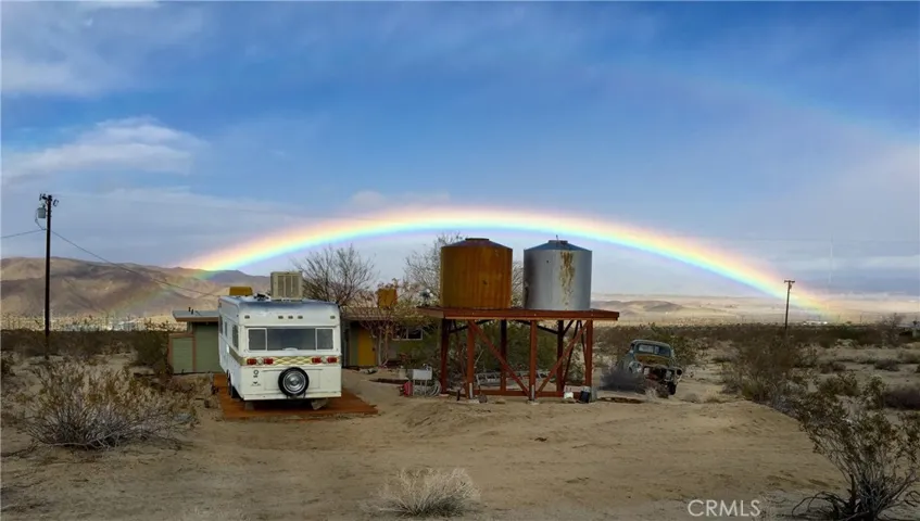 RAINBOW OVER TWIN TANKS