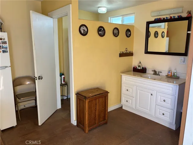 WEST CABIN VANITY AREA