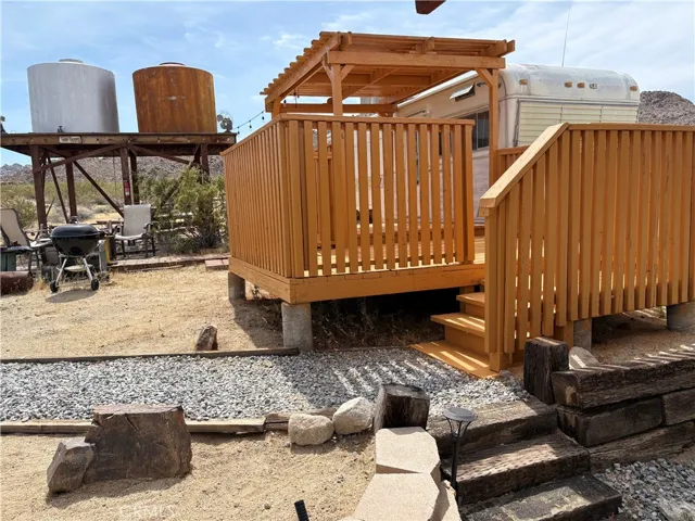 DECK VIEW AREA