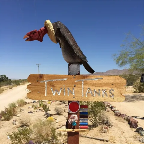 WELCOME TO TWIN TANKS