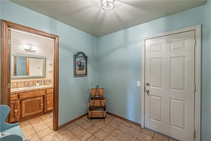43118 Roulette Lane, Lancaster, California 93536