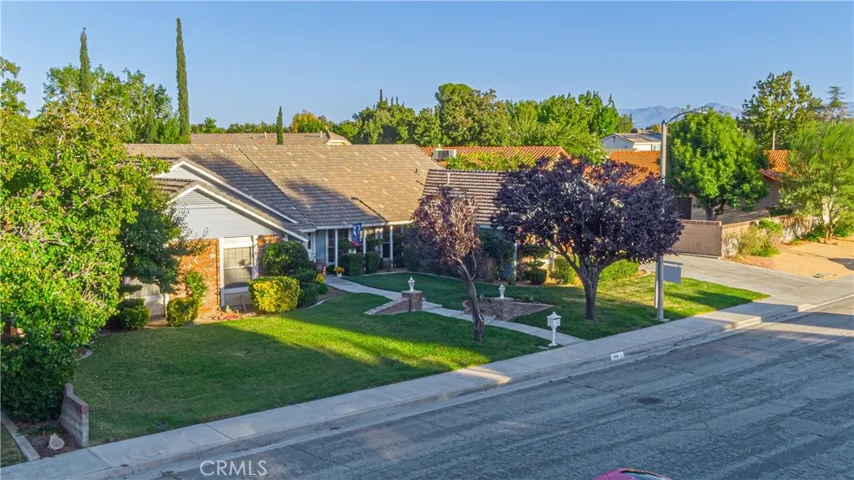 43118 Roulette Lane, Lancaster, California 93536