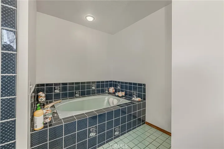 43118 Roulette Lane, Lancaster, California 93536
