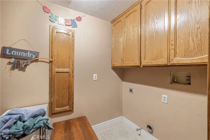 43118 Roulette Lane, Lancaster, California 93536