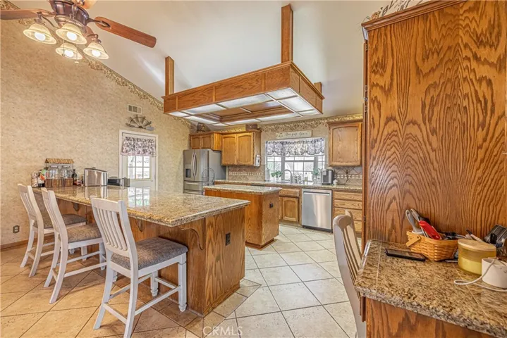 43118 Roulette Lane, Lancaster, California 93536