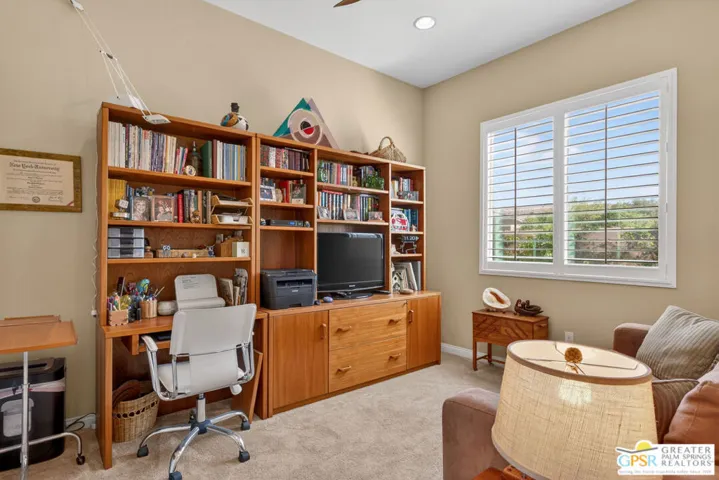 Office/Bedroom 2