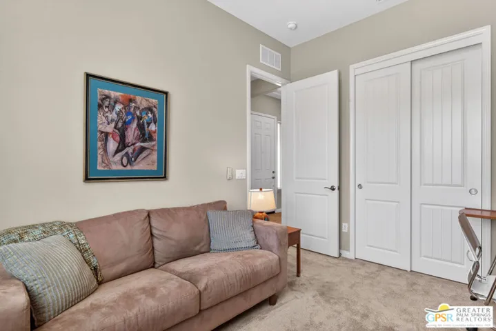 Office/Bedroom 2