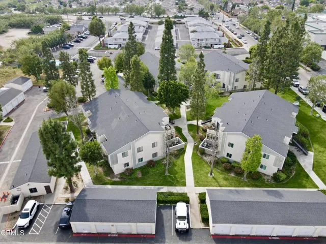 18504B12-B8DE-4323-B287-199CDC1F889A